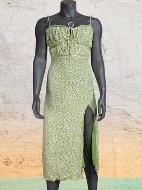 ASTR the Label "Verana Dress" in Green Ditsy floral print Size S